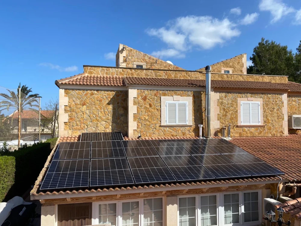 La Grotta Solar